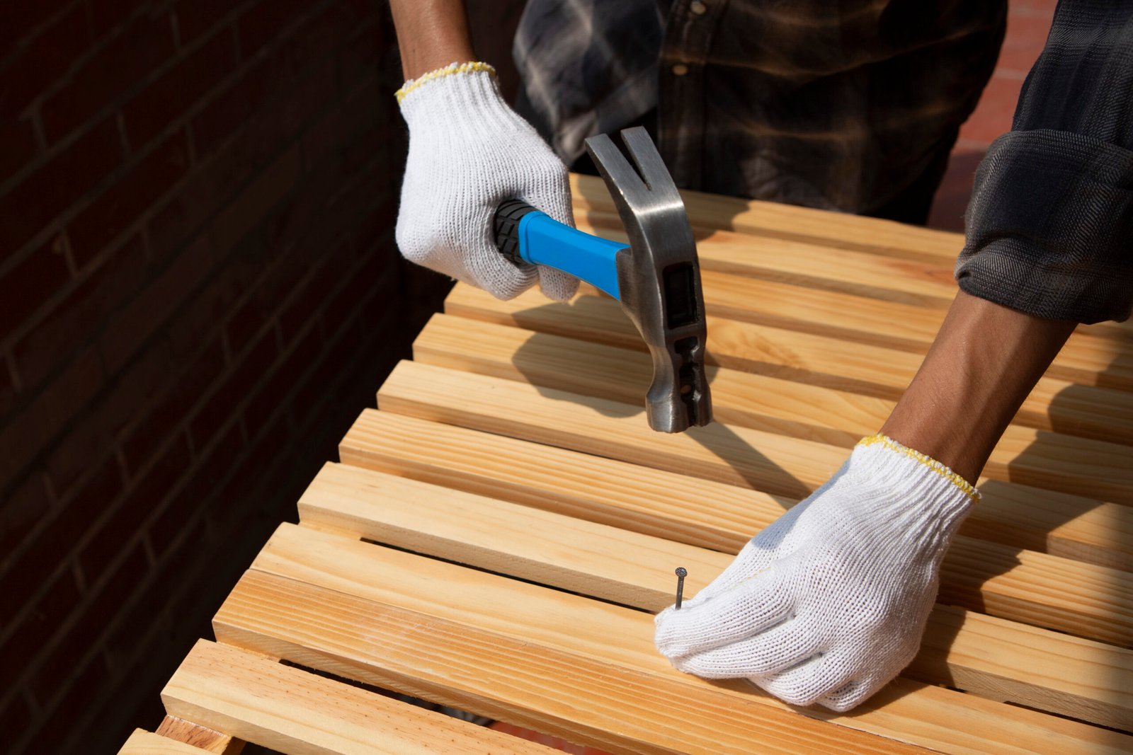 Deck repair contractor in Knoxville TN fixing structural deck issues