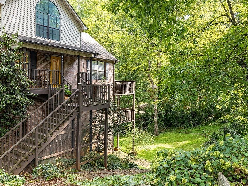 Wood deck project in Knoxville TN